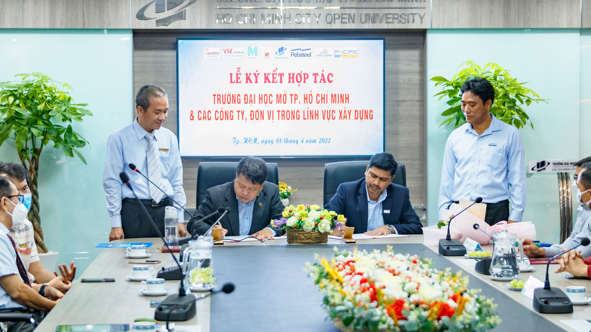 cooperation-signing-ceremony-pebsteel-open-university-hcmc